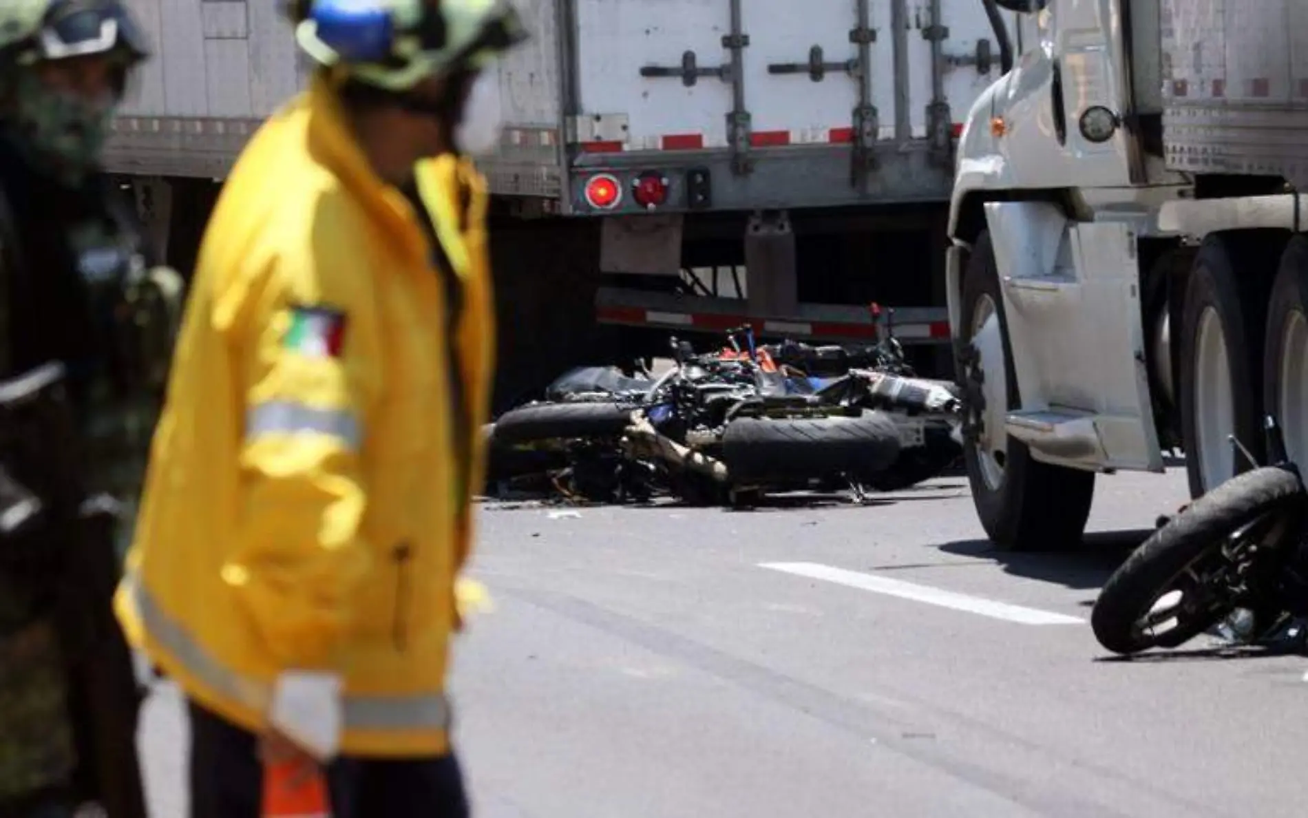 accidente en tres marías deja seis motociclistas muertos